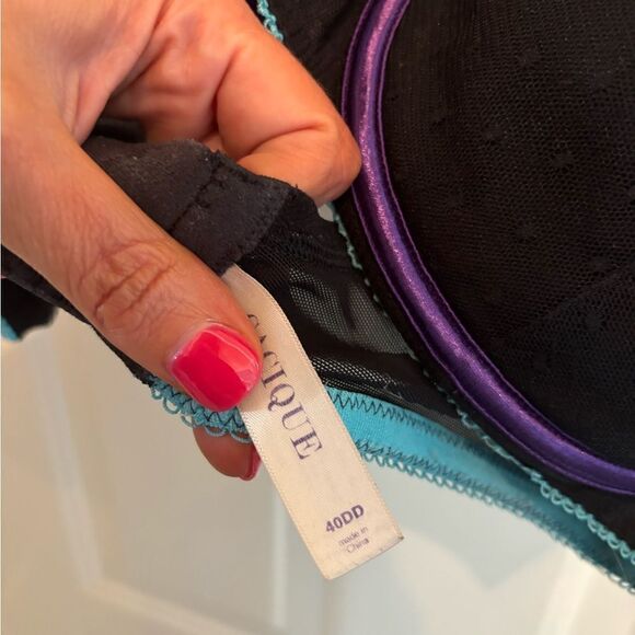 Cacique Black Bra with Blue and Purple Accents size 40DD - Picture 4 of 5